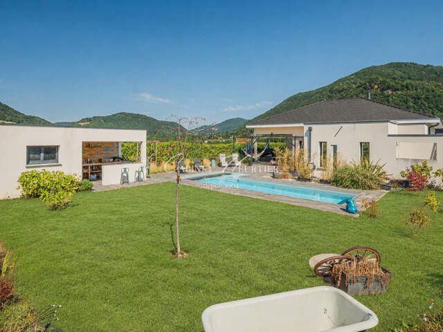 Maison 6 pièces de 145 m² — photo du bien