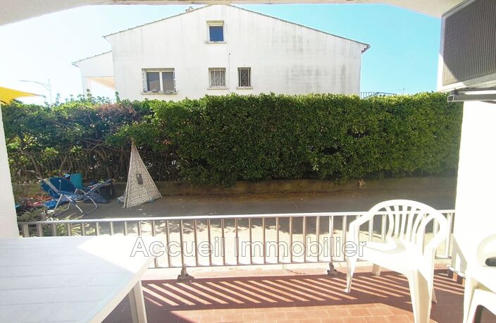 P2 en angle rez-de-jardin au calme exposé sud/ouest, avec park — photo 2