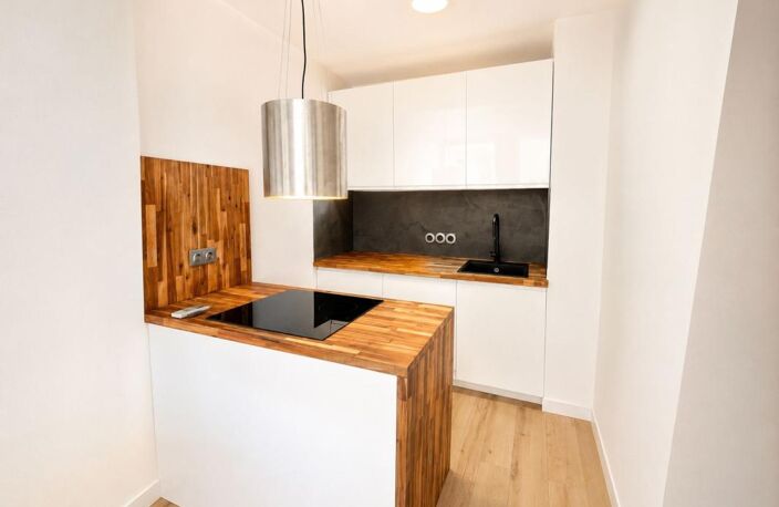 Appartement deux pièces dans une résidence de standing avec piscine — photo 4