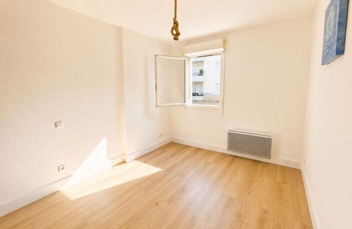 Appartement deux pièces dans une résidence de standing avec piscine — photo 5