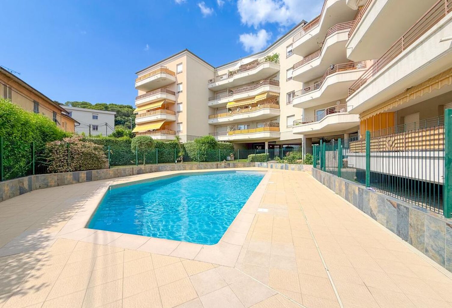 CAGNES ST-JEAN Superbe 3 Pièces 64 m² étage terrasse garage et cave - Piscine — photo 1