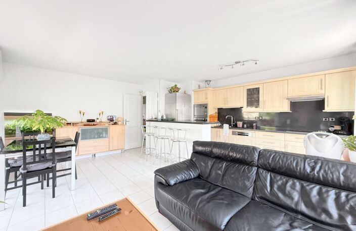 CAGNES ST-JEAN Superbe 3 Pièces 64 m² étage terrasse garage et cave - Piscine — photo 4
