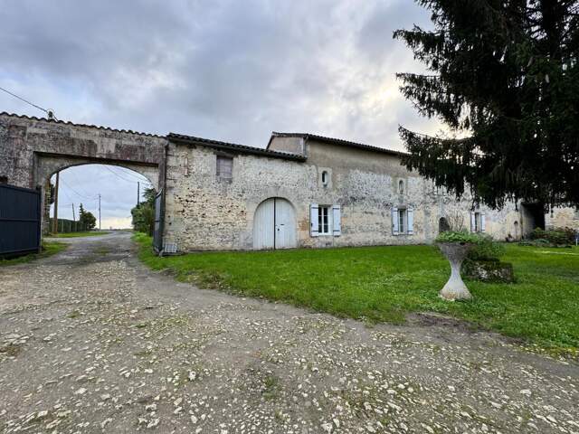 Maison À Vendre — photo du bien