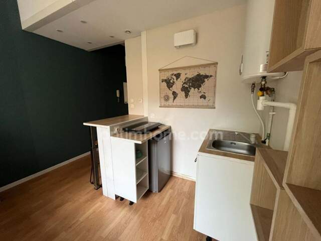 FRANCONVILLE (95, VAL D'OISE) - Studio meublé - 20,17 m² + cave - Cœur de ville - Proche gare (ligne H et RER C) — photo du bien