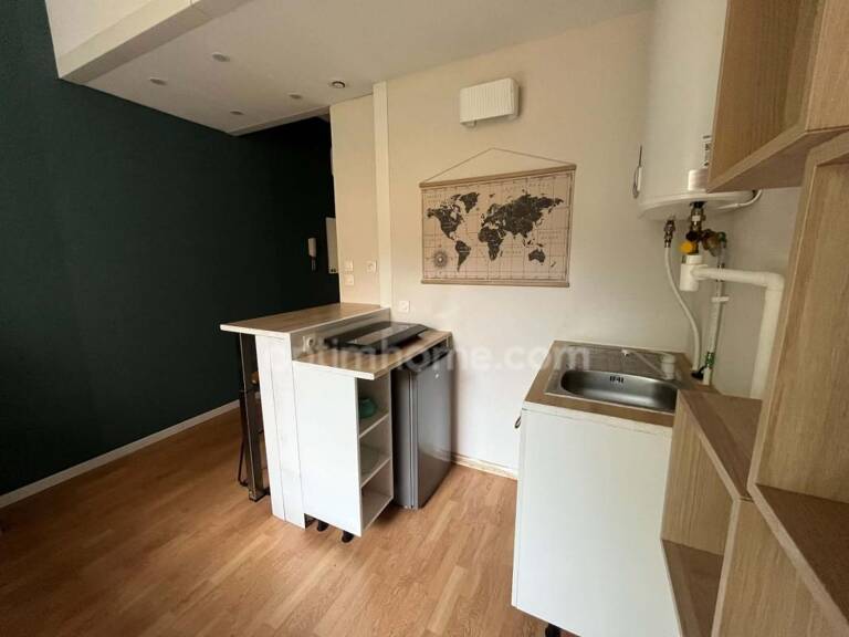 FRANCONVILLE (95, VAL D'OISE) - Studio meublé - 20,17 m² + cave - Cœur de ville - Proche gare (ligne H et RER C) — photo 1