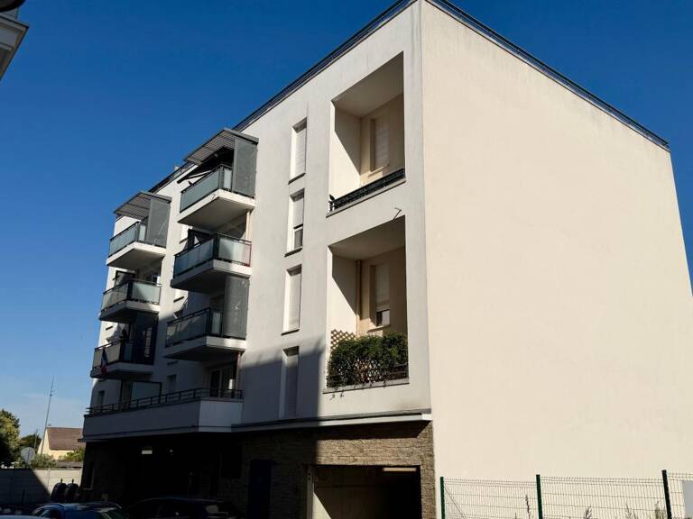 Magnifique 3 pièces traversant de 71 m² avec balcon, loggia et cave — photo 1