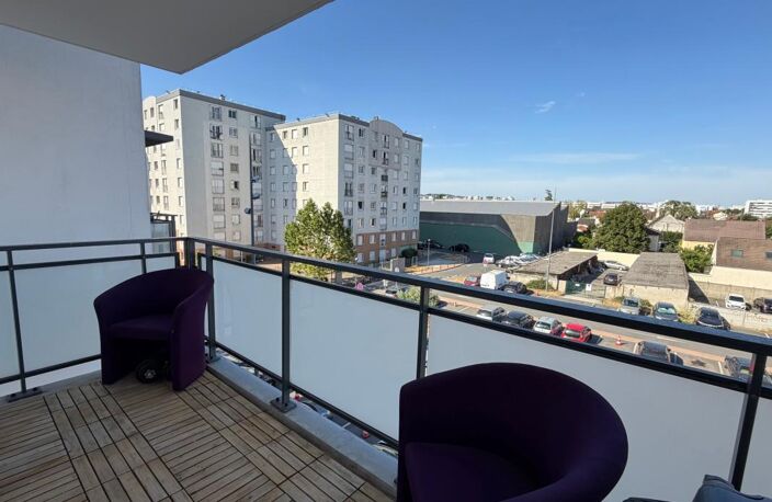Magnifique 3 pièces traversant de 71 m² avec balcon, loggia et cave — photo 2
