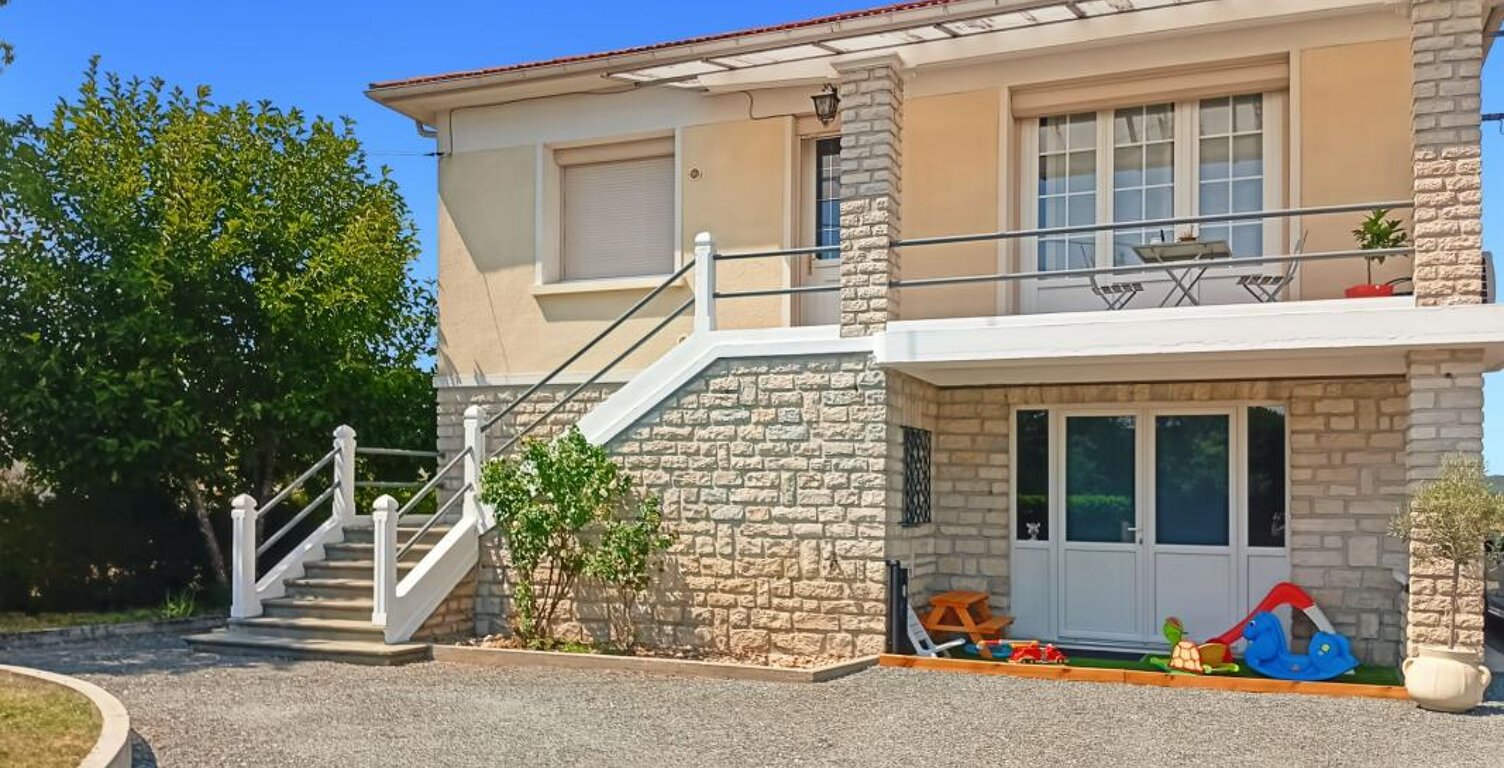 Maison À Vendre — photo 1