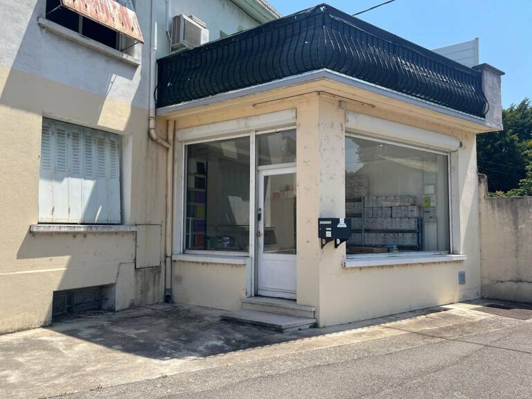 Bureau À Louer — photo 1