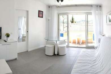 Appartement 2 pièces 750 €
