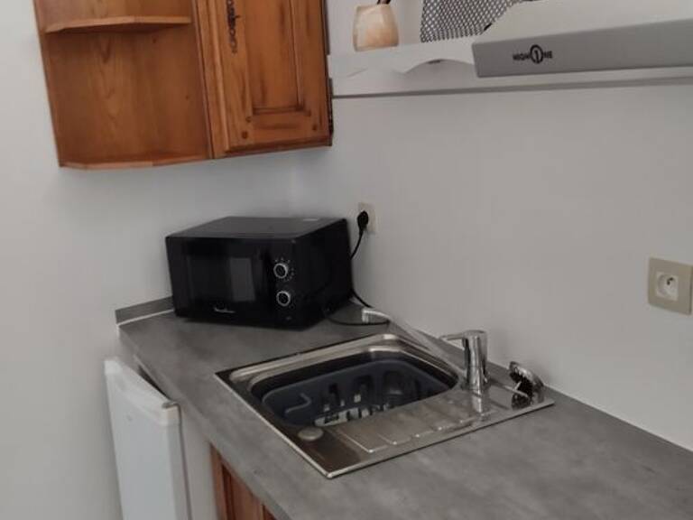 Appartement de 30m2 à louer sur Saint-Même-les-Carrières — photo 1