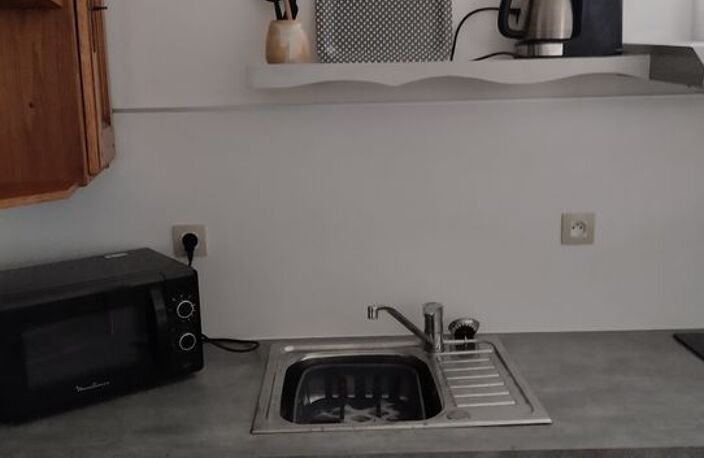 Appartement de 30m2 à louer sur Saint-Même-les-Carrières — photo 3