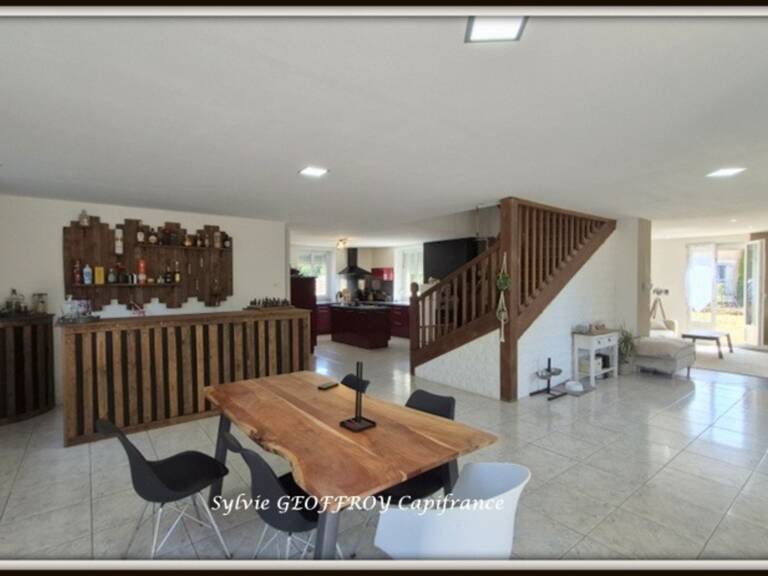 Maison à vendre 9 pièces CORBENAY (70) — photo 1