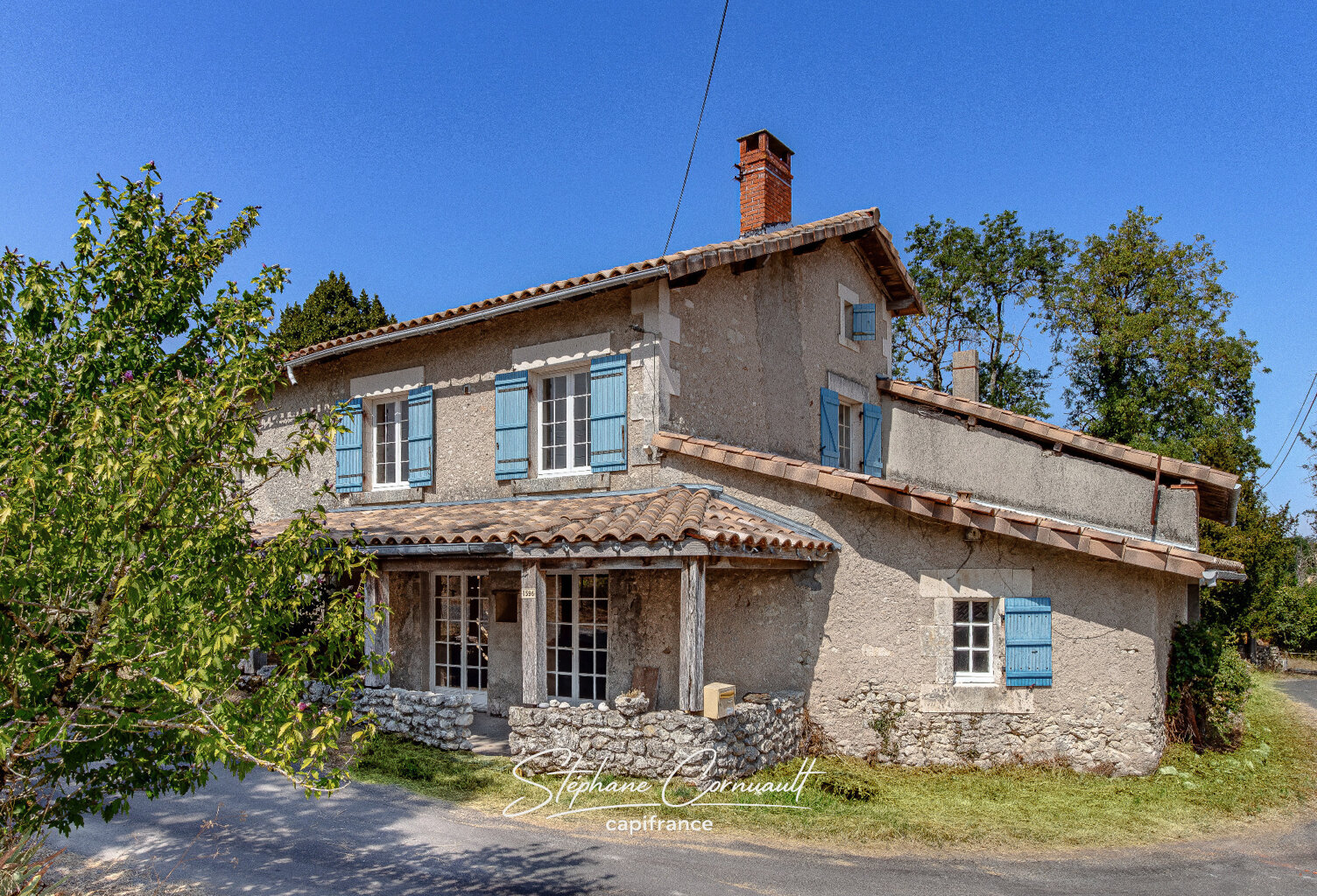 Maison en pierre de 147m² à la campagne — photo 1