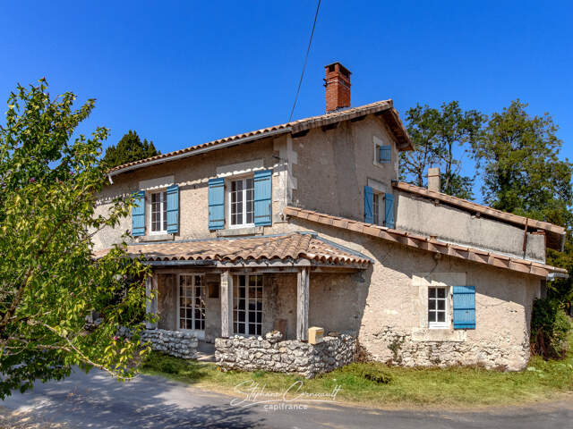Maison en pierre de 147m² à la campagne — photo du bien