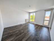 Appartement F3 avec loggia et parking - proche commerces et gare — photo 4