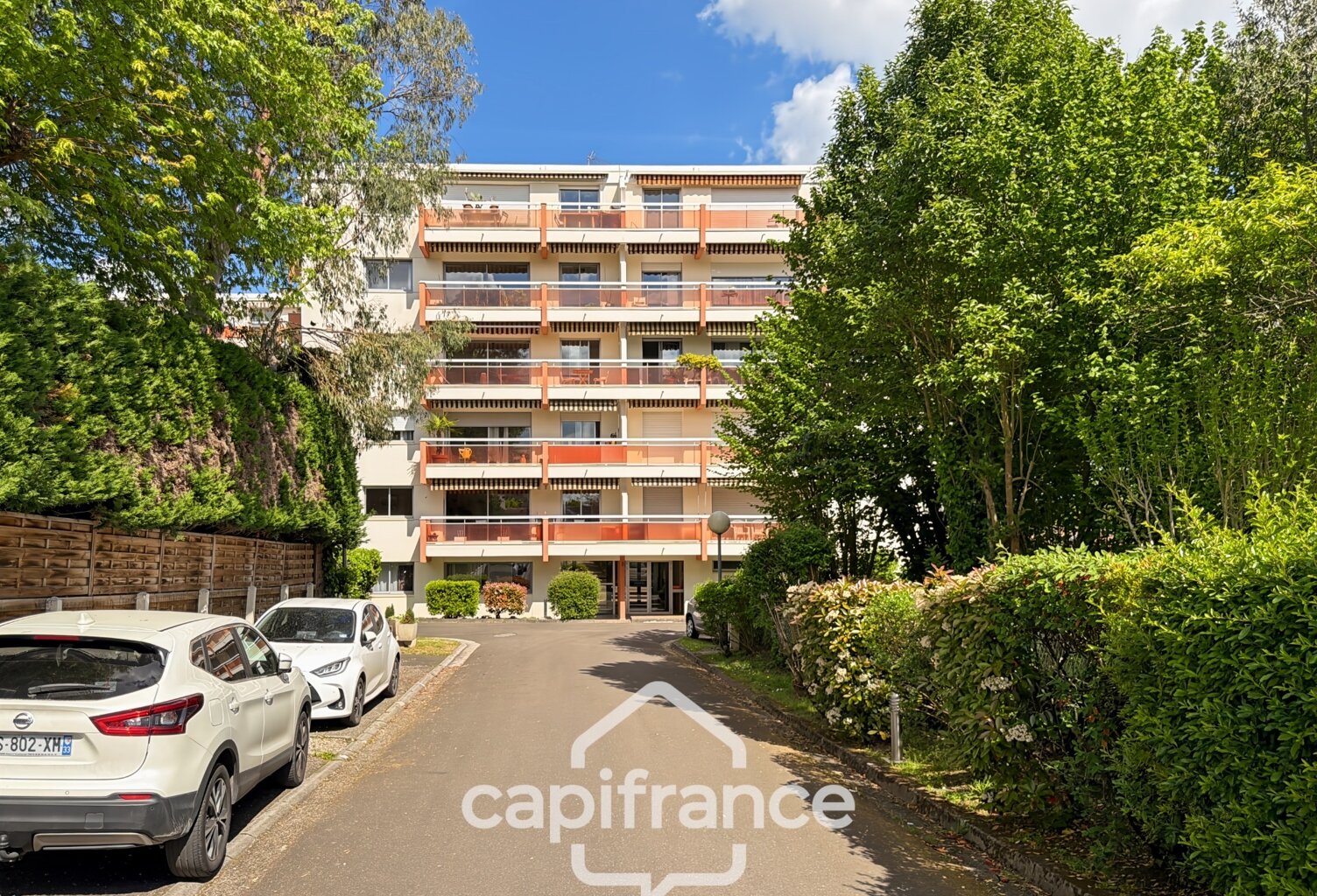 CAUDÉRAN – T3 LUMINEUX DE 69 m² À RÉINVENTER SELON VOS ENVIES ! — photo 1