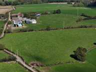 Propriété à vendre – Ancienne seigneurie avec 45 hectares attenants – Proche La Châtre (36) ferme équestre ou agricole — photo 4