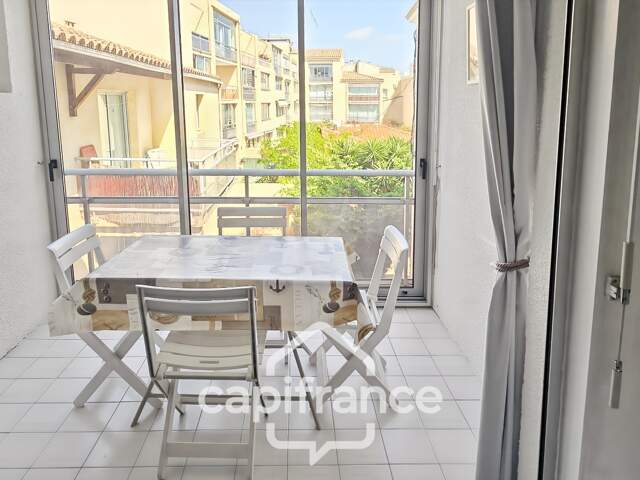 Studio Cabine BANDOL (83) — photo du bien