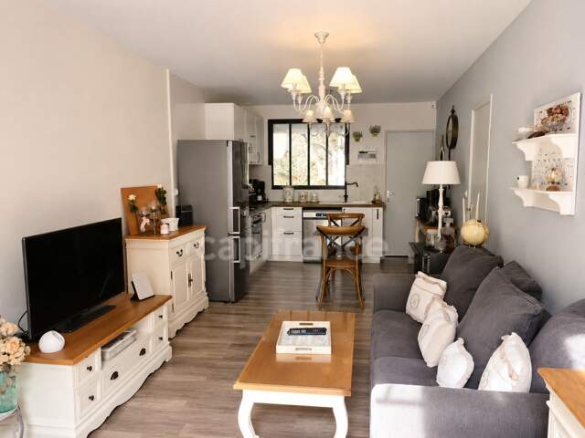 Appartement T2 avec espace bureau – 43,61 m² – Cœur de Roquevaire — photo du bien