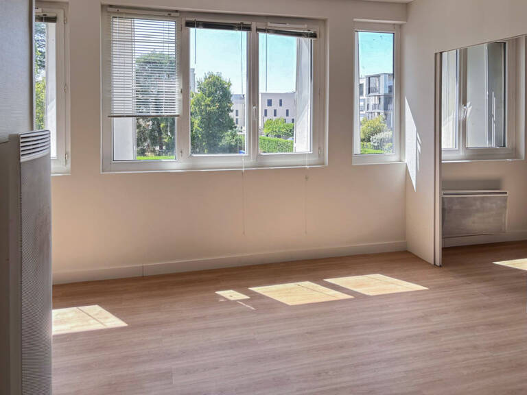 Appartement à vendre 2 pièces FRANCHEVILLE (69) — photo 1