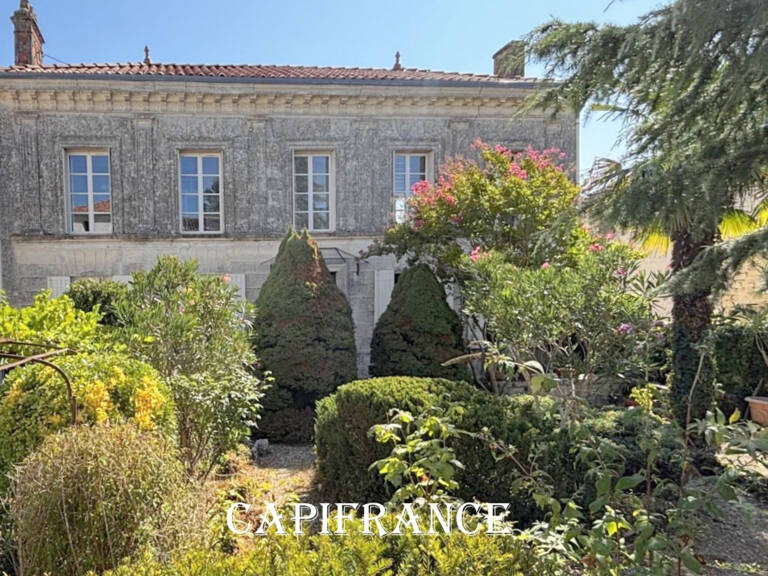 Maison bourgeoise avec charme et cachet - 5 pièces - 135 m² -  PORT D'ENVAUX (17) - 365.800 € — photo 1
