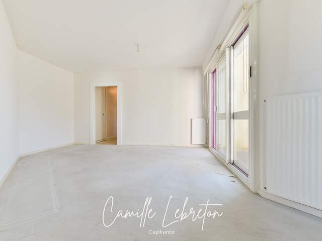 Appartement à vendre 2 pièces  () — photo du bien