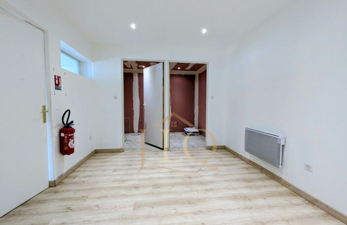 Le camp de base des bâtisseurs - 200 m² de locaux professionnels — photo 3