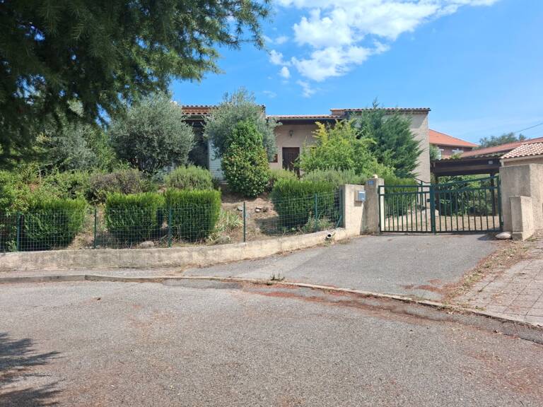 L'ESCALE – Maison individuelle avec véranda, garage et jardin arboré — photo 1