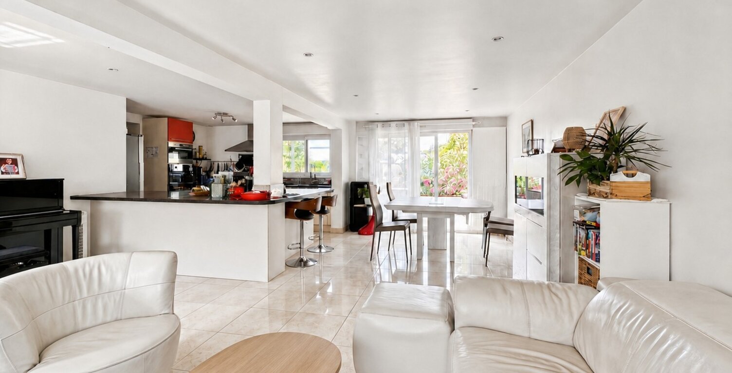 Angers – Maison familiale de 170 m², cinq chambres, Garage et grand jardin sans vis-à-vis — photo 1