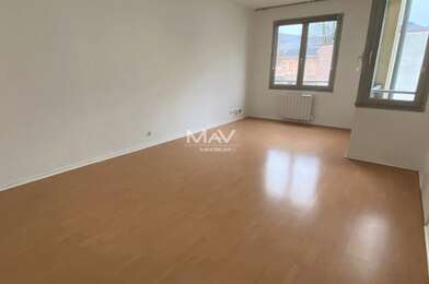 Appartement 2 pièces 806 €
