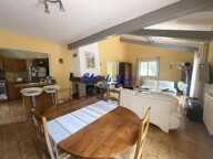 Maison 4 faces de plain pied avec jardin et garage — photo 3