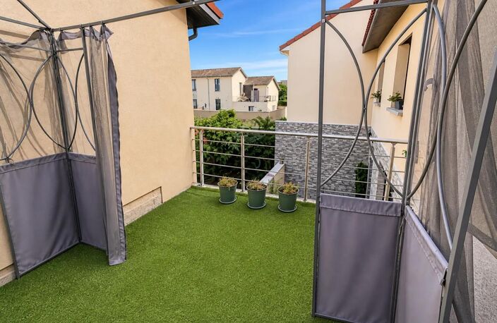 Maison de 5 pièces de 263 m² à Villeurbanne — photo 3