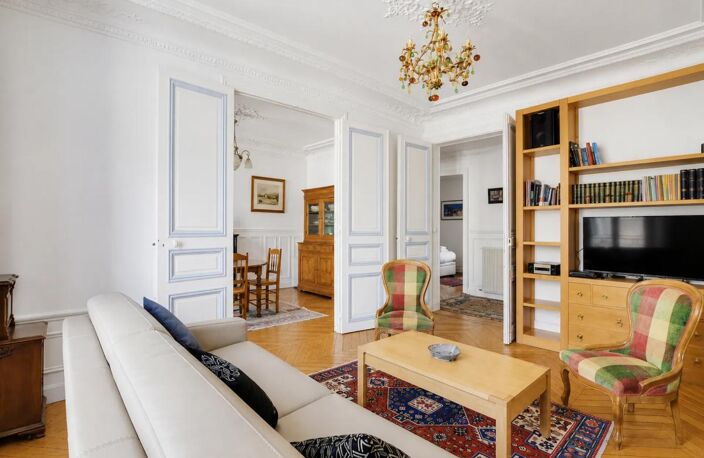 Paris X - APPARTEMENT de 60 m² au 4è étage avec ascenseur — photo 2