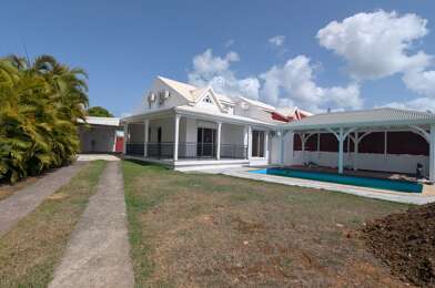 Maison 4 pièces 2500 €