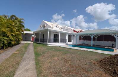 Convenance, Villa F4 mitoyenne avec piscine, terrain 450 m2 — photo du bien