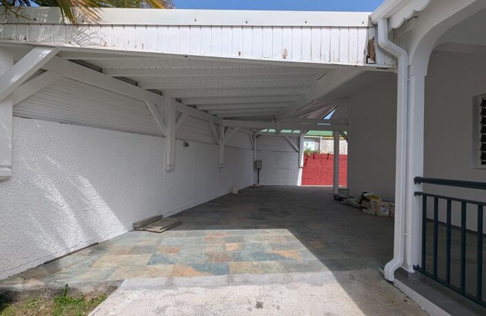 Convenance, Villa F4 mitoyenne avec piscine, terrain 450 m2 — photo 3