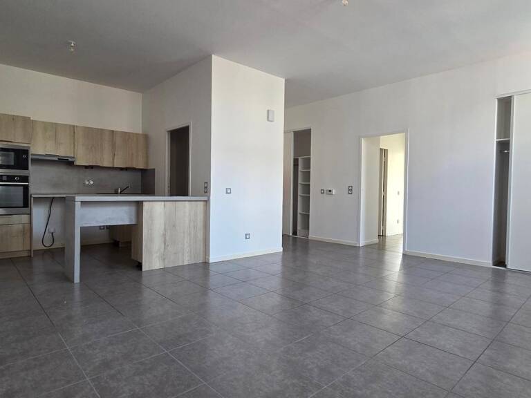 Appartement 3 pièces de 70 m² avec cave, idéalement situé rue Pierre Loti. Parfait état ! — photo 1