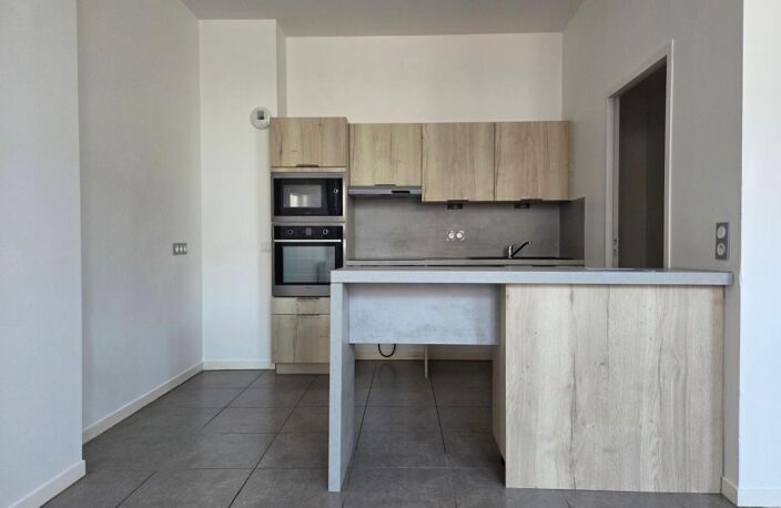 Appartement 3 pièces de 70 m² avec cave, idéalement situé rue Pierre Loti. Parfait état ! — photo 4
