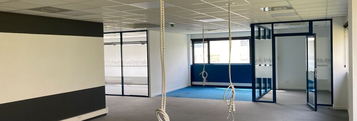 Bureau  1370 m² à louer à Guipavas (29490)