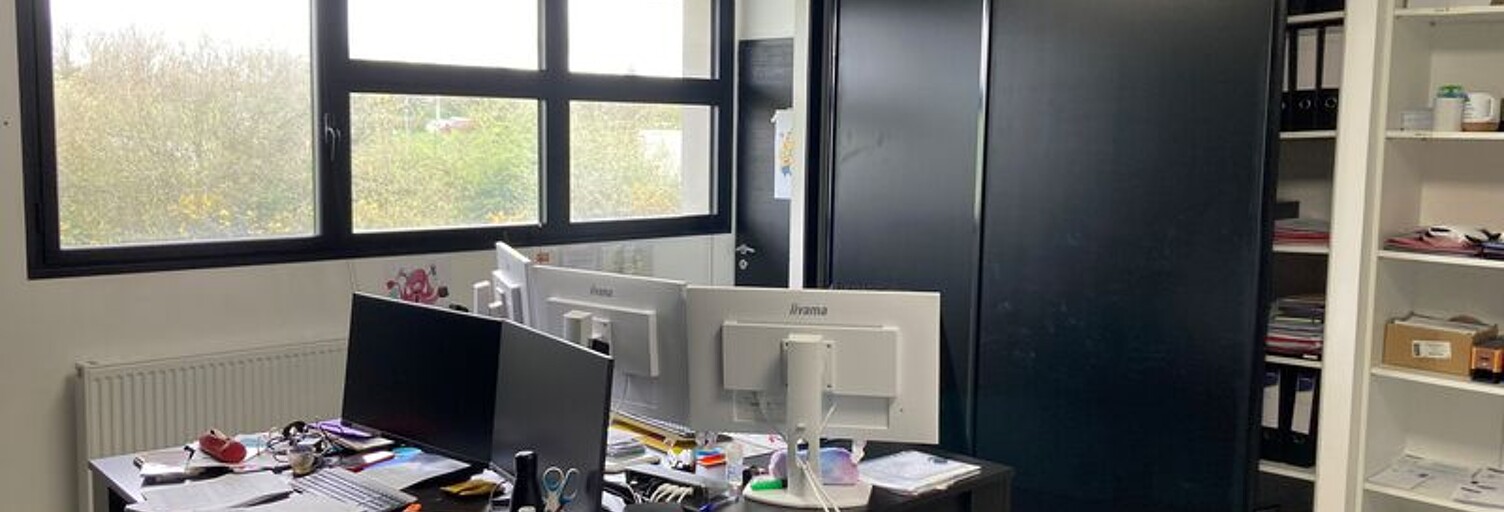 Bureau  430 m² à louer à Guipavas (29490)