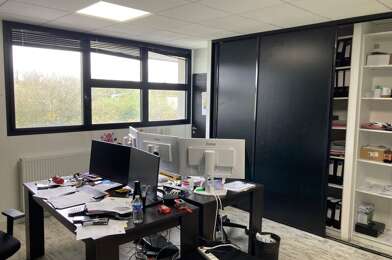 Bureau  3400 €