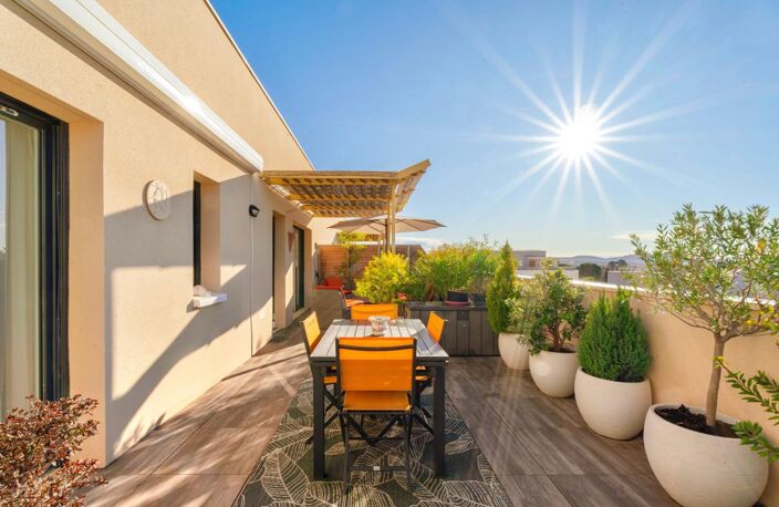 Appartement À Vendre T3 Solliès-Pont — photo 2