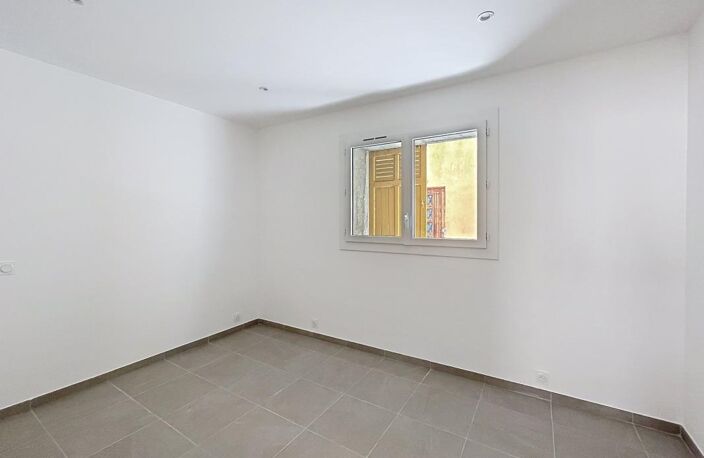 Appartement À Vendre T2 centre ville — photo 4