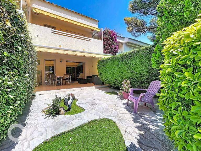 Exclusivité Saint-Raphaël - Plateau Notre-Dame : Appartement T2 avec Jardin Privatif de 60 m², Échappée Mer & Stationnement — photo 1