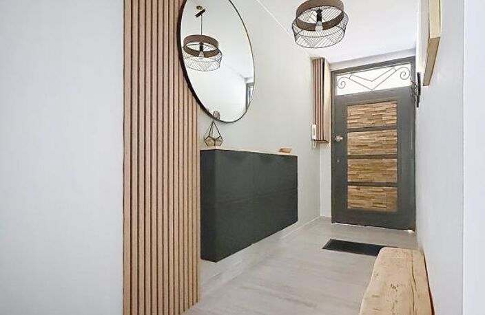 Appartement T3 de 78 m² entièrement rénové — Centre historique de Fréjus — photo 4