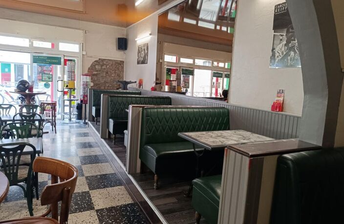 Exclusivité : Bessèges – Café • Bar • PMU • FDJ – Emplacement centre-ville, fort potentiel de développement — photo 3