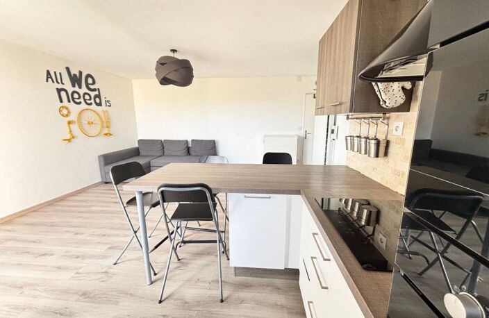   À louer – Appartement T3 meublé – 58,3 m² – Balcon + 2 parkings — photo 3