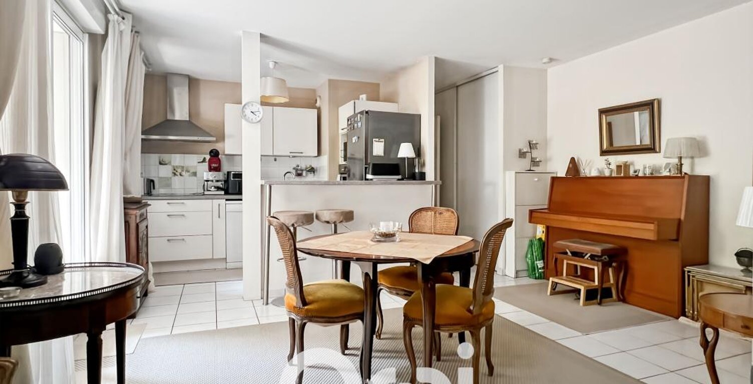 Appartement À Vendre — photo 1