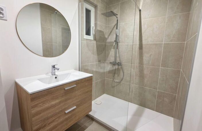 Plain-pied de 95 m² - Saint Georges de Montaigu — photo 4
